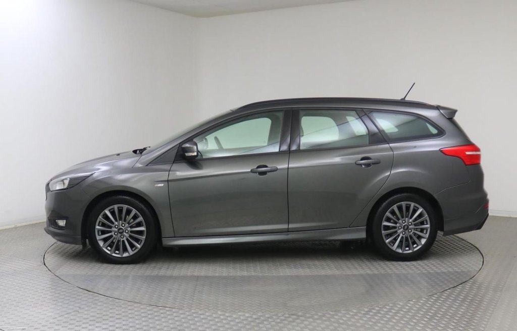USED 2017 67 FORD FOCUS 1.5 ST-LINE TDCI 5d 118 BHP ESTATE  