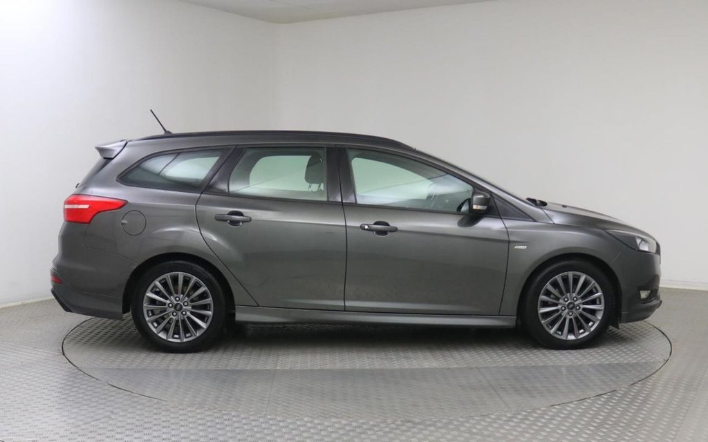 USED 2017 67 FORD FOCUS 1.5 ST-LINE TDCI 5d 118 BHP ESTATE  