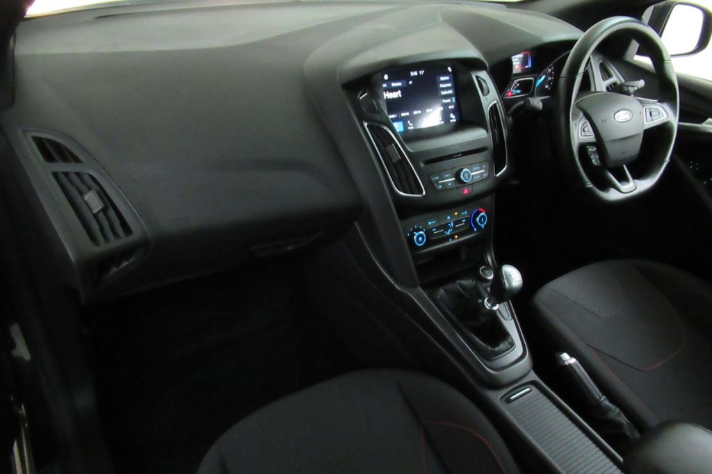 USED 2017 67 FORD FOCUS 1.5 ST-LINE TDCI 5d 118 BHP ESTATE  