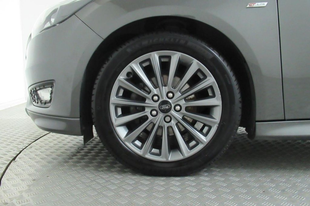USED 2017 67 FORD FOCUS 1.5 ST-LINE TDCI 5d 118 BHP ESTATE  