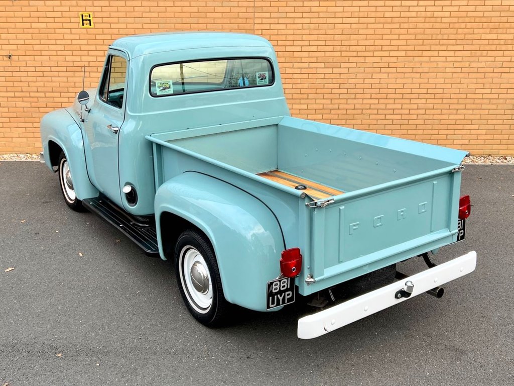 USED 1954 FORD F-100  Stepside American pick up // 3.0L // manual // px swap 