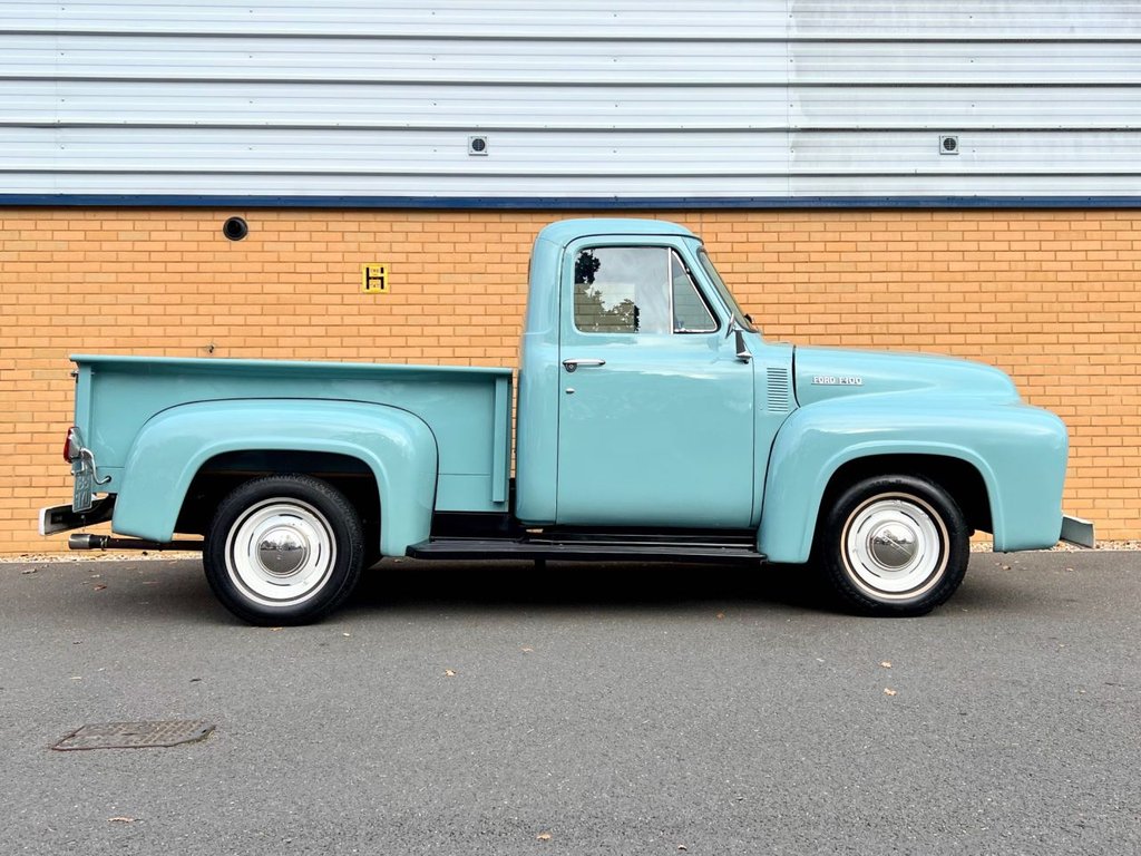 USED 1954 FORD F-100  Stepside American pick up // 3.0L // manual // px swap 
