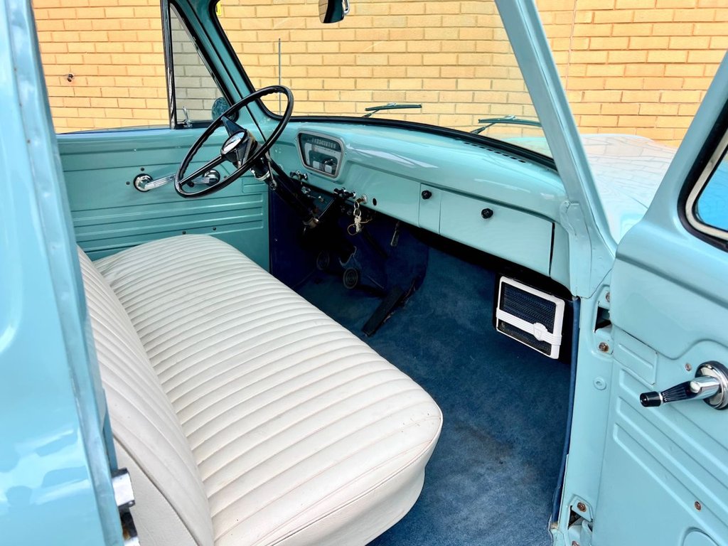 USED 1954 FORD F-100  Stepside American pick up // 3.0L // manual // px swap 