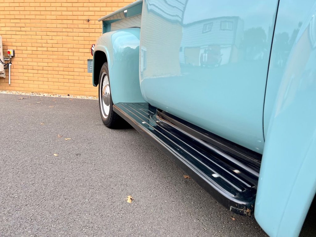 USED 1954 FORD F-100  Stepside American pick up // 3.0L // manual // px swap 