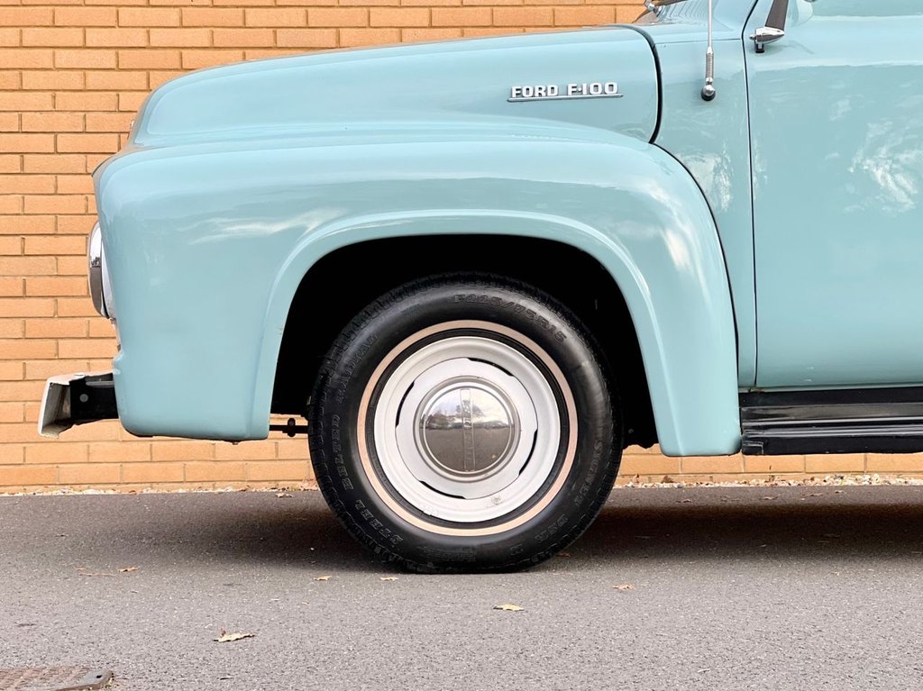 USED 1954 FORD F-100  Stepside American pick up // 3.0L // manual // px swap 