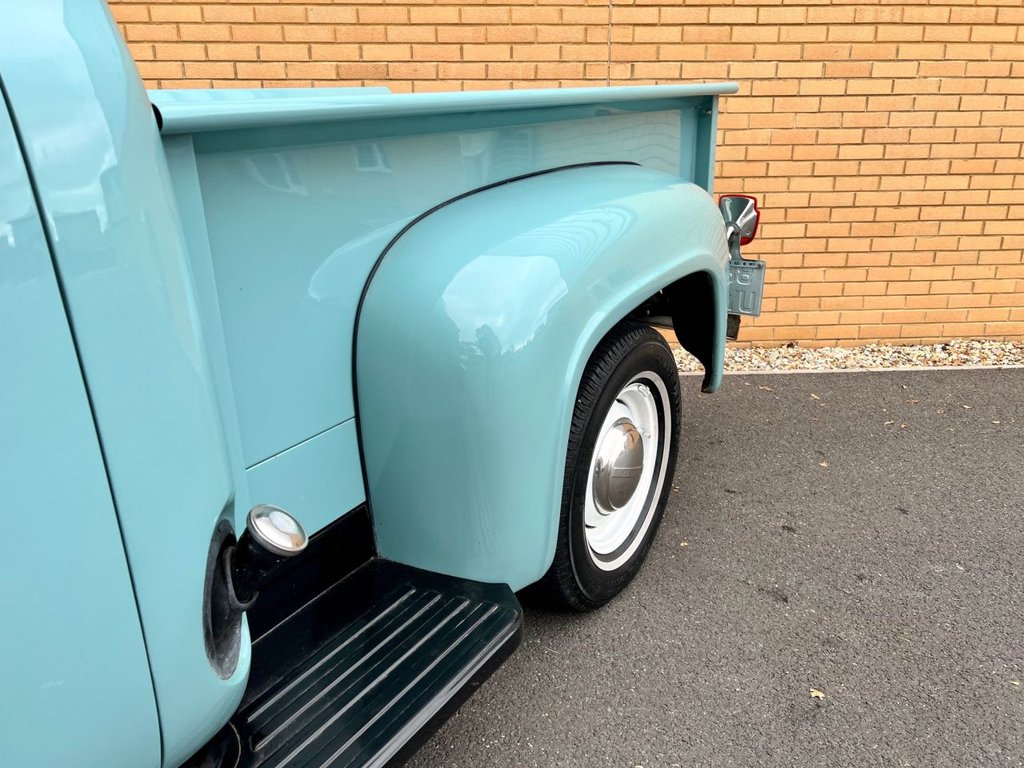 USED 1954 FORD F-100  Stepside American pick up // 3.0L // manual // px swap 