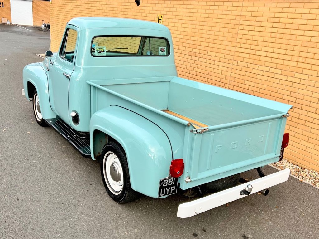 USED 1954 FORD F-100  Stepside American pick up // 3.0L // manual // px swap 
