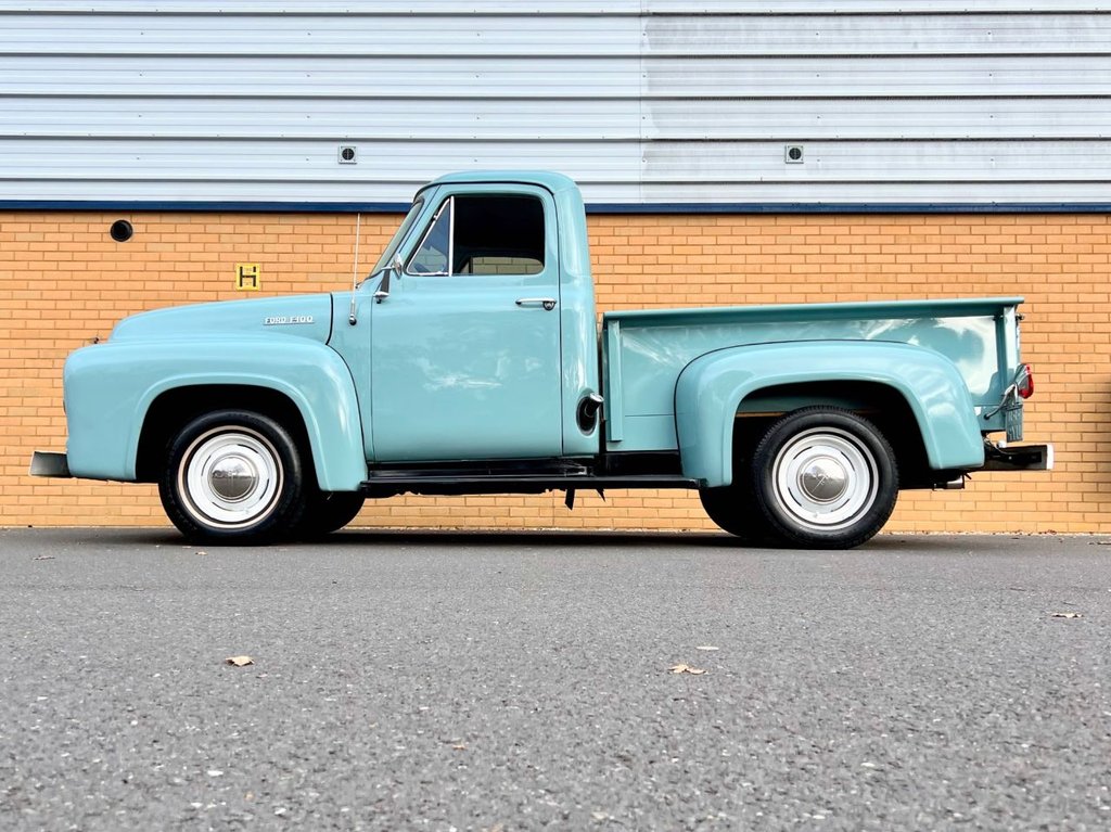 USED 1954 FORD F-100  Stepside American pick up // 3.0L // manual // px swap 