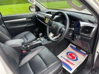 USED 2016 16 TOYOTA HI-LUX 2.4 INVINCIBLE 4WD D-4D DCB 148 BHP 