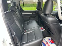 USED 2016 16 TOYOTA HI-LUX 2.4 INVINCIBLE 4WD D-4D DCB 148 BHP 