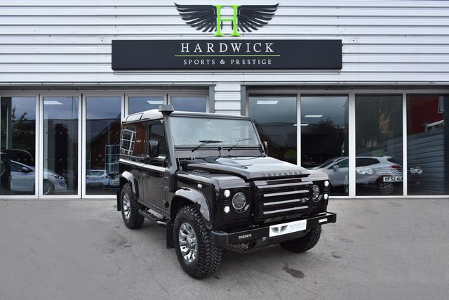 2011 61 Land Rover Defender 2.2 TD XS STATION WAGON 3d 122 BHP