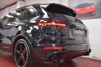 USED 2016 66 PORSCHE CAYENNE 4.8 V8 S TURBO TIPTRONIC S 5d 562 BHP SPORTS EXHAUST / PAN ROOF