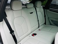 USED 2021 71 PORSCHE MACAN 2.0 PDK 5d 262 BHP New Shape, Gen 3, High Spec