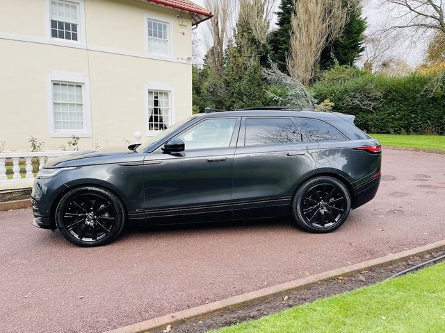 View our LAND ROVER RANGE ROVER VELAR