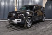 USED 2020 20 LAND ROVER DEFENDER 2.0 SE 5d 237 BHP FANTASTIC SPEC - ALL THE BEST EXTRAS - DEPLOYABLE TOW BAR - HEATED SEATS, HEATED STEERING WHEEL AND IN THE BEST COLOUR!!