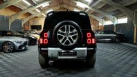 USED 2020 20 LAND ROVER DEFENDER 2.0 SE 5d 237 BHP FANTASTIC SPEC - ALL THE BEST EXTRAS - DEPLOYABLE TOW BAR - HEATED SEATS, HEATED STEERING WHEEL AND IN THE BEST COLOUR!!
