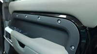 USED 2020 20 LAND ROVER DEFENDER 2.0 SE 5d 237 BHP FANTASTIC SPEC - ALL THE BEST EXTRAS - DEPLOYABLE TOW BAR - HEATED SEATS, HEATED STEERING WHEEL AND IN THE BEST COLOUR!!