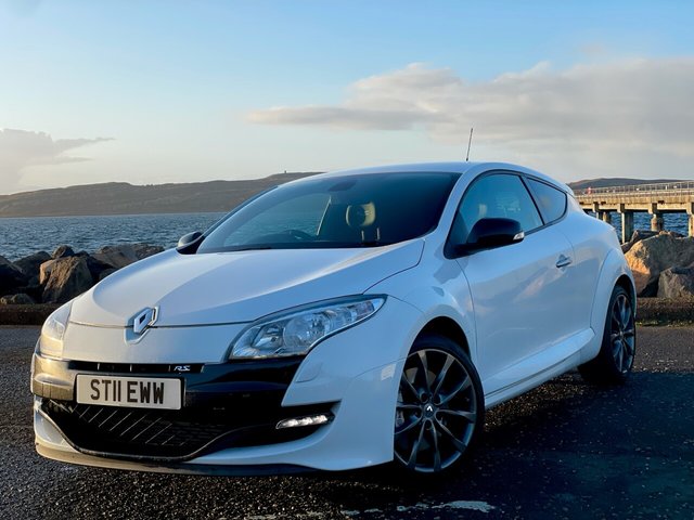 2011 08 Renault Megane 2.0 RENAULTSPORT 16V  3d 247 BHP
