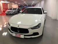 USED 2015 15 MASERATI GHIBLI 3.0 DV6 4d 275 BHP * NAV * CRUISE * CLIMATE * FRONT & REAR PARKING SENSORS * BLUETOOTH * RED LEATHER *