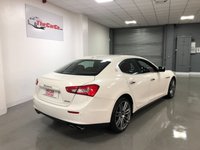 USED 2015 15 MASERATI GHIBLI 3.0 DV6 4d 275 BHP * NAV * CRUISE * CLIMATE * FRONT & REAR PARKING SENSORS * BLUETOOTH * RED LEATHER *