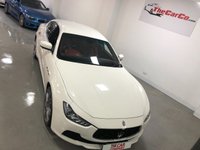 USED 2015 15 MASERATI GHIBLI 3.0 DV6 4d 275 BHP * NAV * CRUISE * CLIMATE * FRONT & REAR PARKING SENSORS * BLUETOOTH * RED LEATHER *