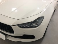 USED 2015 15 MASERATI GHIBLI 3.0 DV6 4d 275 BHP * NAV * CRUISE * CLIMATE * FRONT & REAR PARKING SENSORS * BLUETOOTH * RED LEATHER *