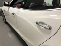 USED 2015 15 MASERATI GHIBLI 3.0 DV6 4d 275 BHP * NAV * CRUISE * CLIMATE * FRONT & REAR PARKING SENSORS * BLUETOOTH * RED LEATHER *