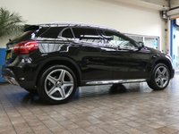 USED 2020 69 MERCEDES-BENZ GLA-CLASS 1.6 GLA 180 AMG LINE EDITION 5d 121 BHP SAT NAV HEATED PART LEATHER