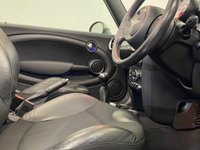 USED 2011 61 MINI CONVERTIBLE 1.6 ONE 2d 98 BHP 