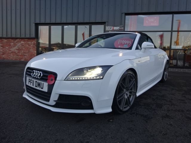 2011 11 Audi TT 2.0 TFSI S LINE BLACK EDITION 2d 208 BHP