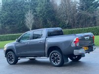USED 2017 67 TOYOTA HI-LUX 2.4 INVINCIBLE X 4WD D-4D DCB 148 BHP CHOICES OF 2  LOW MILES IN STOCK !