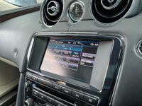 USED 2013 63 JAGUAR XJ 3.0 D V6 PORTFOLIO 4d 275 BHP 