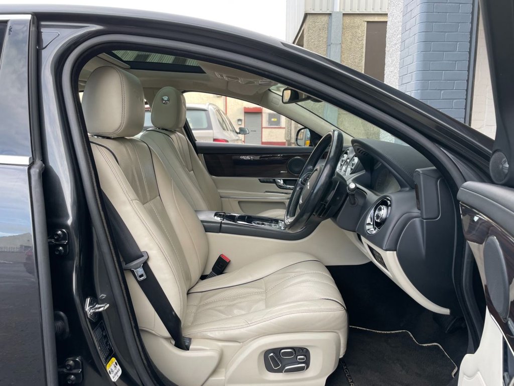 USED 2013 63 JAGUAR XJ 3.0 D V6 PORTFOLIO 4d 275 BHP 
