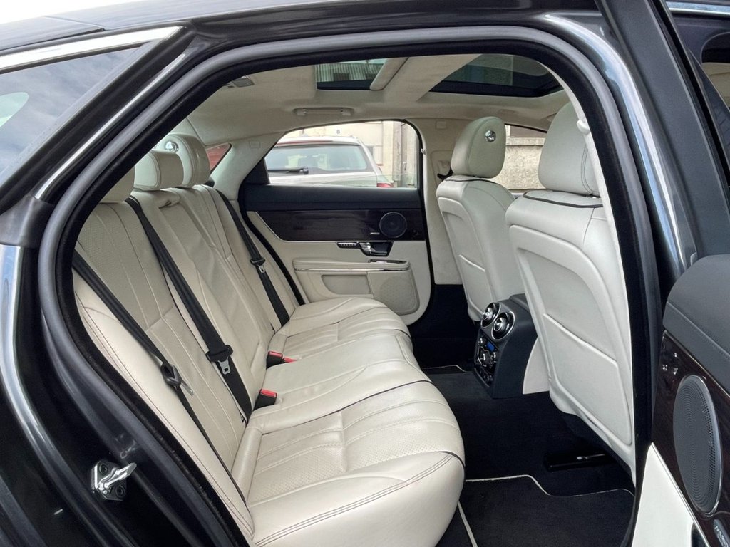 USED 2013 63 JAGUAR XJ 3.0 D V6 PORTFOLIO 4d 275 BHP 