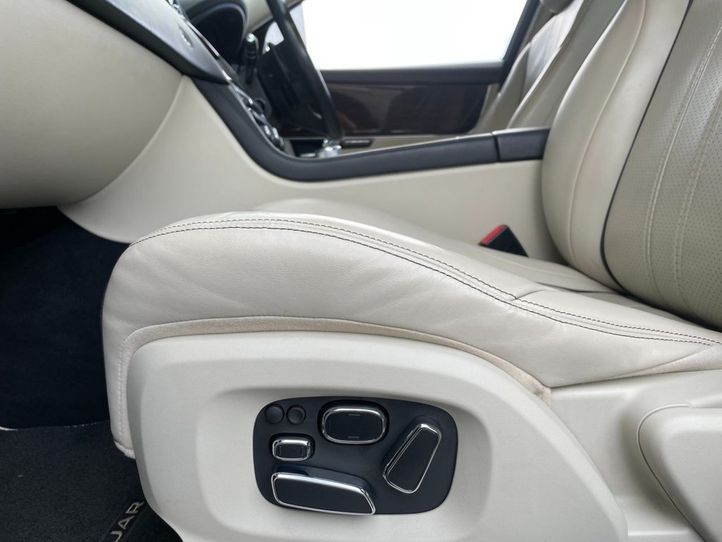 USED 2013 63 JAGUAR XJ 3.0 D V6 PORTFOLIO 4d 275 BHP 