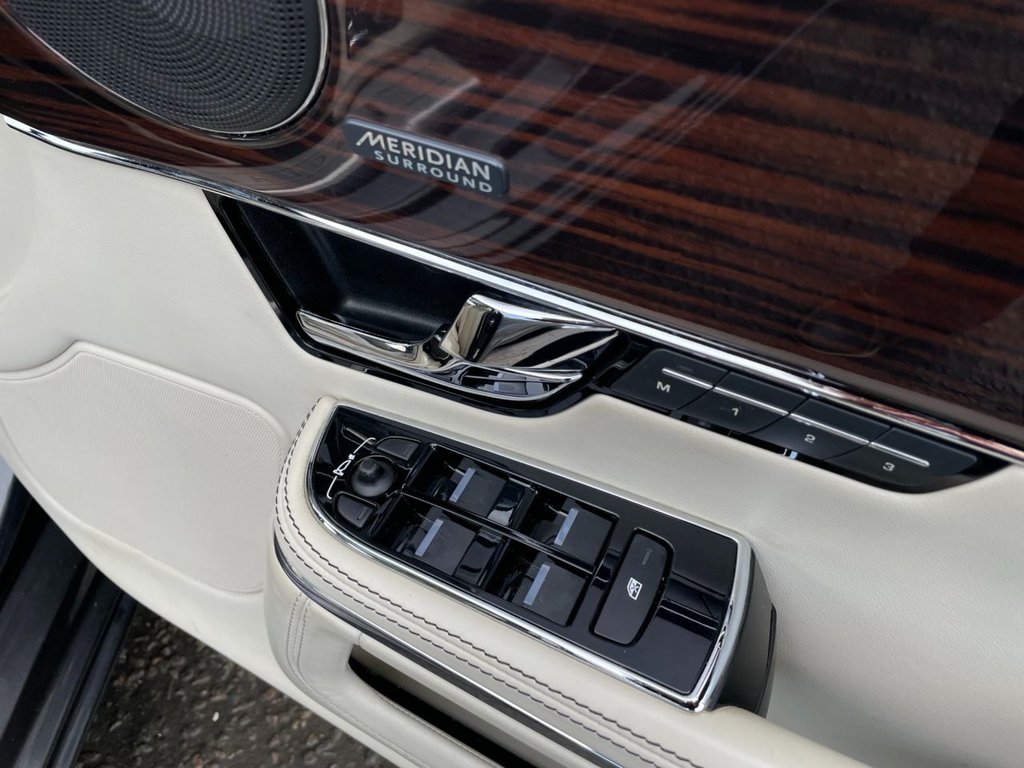 USED 2013 63 JAGUAR XJ 3.0 D V6 PORTFOLIO 4d 275 BHP 