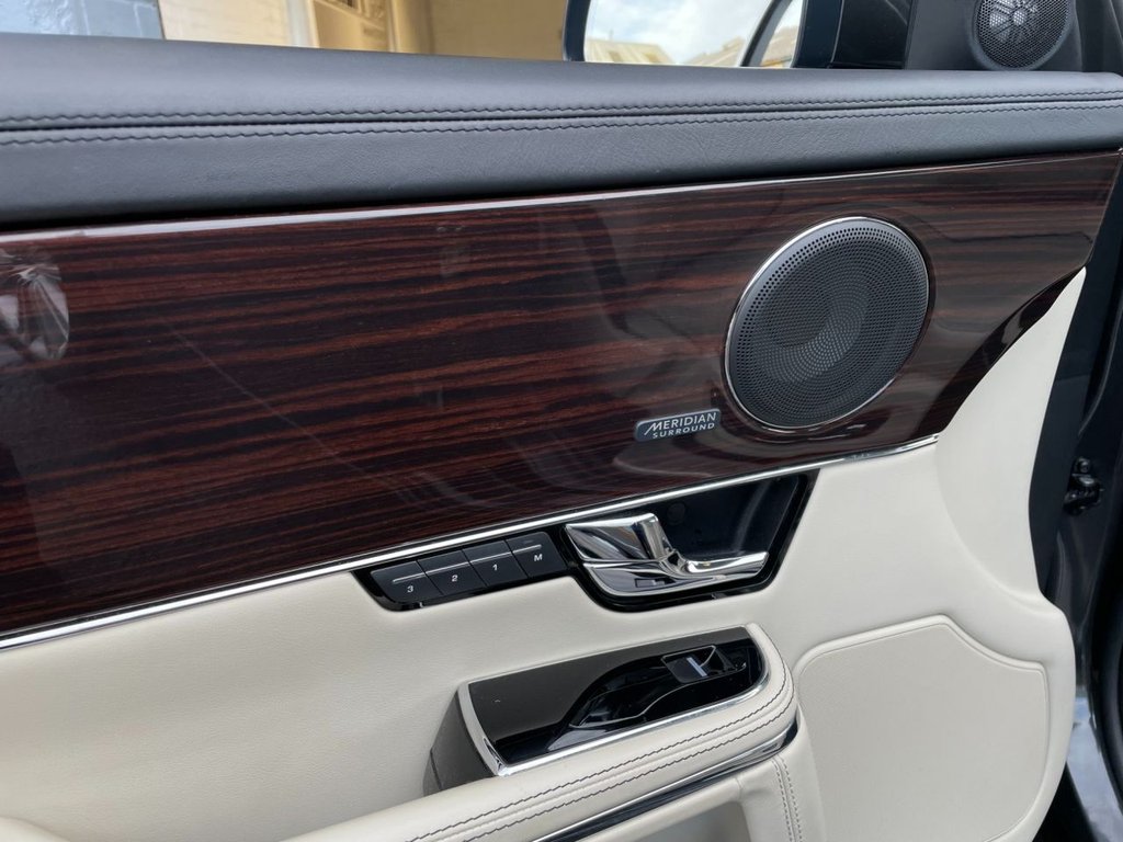 USED 2013 63 JAGUAR XJ 3.0 D V6 PORTFOLIO 4d 275 BHP 