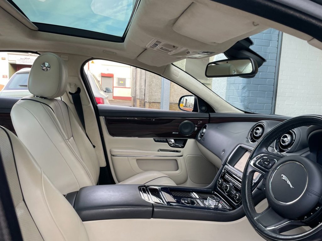 USED 2013 63 JAGUAR XJ 3.0 D V6 PORTFOLIO 4d 275 BHP 