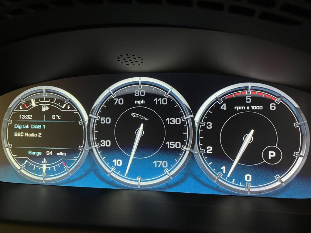 USED 2013 63 JAGUAR XJ 3.0 D V6 PORTFOLIO 4d 275 BHP 