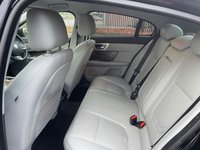 USED 2013 13 JAGUAR XF 2.2 D PREMIUM LUXURY 4d 200 BHP 