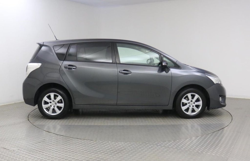 USED 2015 15 TOYOTA VERSO 1.8 VALVEMATIC ICON 5d 7 SEATER 