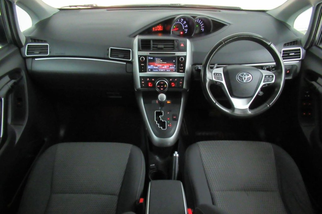 USED 2015 15 TOYOTA VERSO 1.8 VALVEMATIC ICON 5d 7 SEATER 