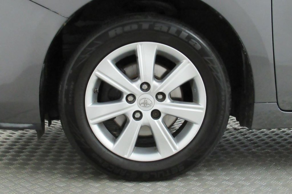 USED 2015 15 TOYOTA VERSO 1.8 VALVEMATIC ICON 5d 7 SEATER 