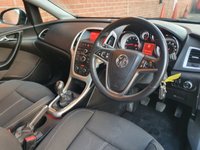 USED 2015 15 VAUXHALL ASTRA 1.4 SRI 5d 98 BHP 