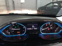 USED 2013 63 PEUGEOT 2008 1.2 ALLURE 5d 82 BHP * CLIMATE * BLUETOOTH *  PARKING SENSORS * ALLOYS *