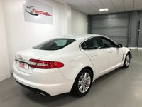 USED 2015 15 JAGUAR XF 2.2 D LUXURY 4d 163 BHP * PRIVACY * CLIMATE * NAV *  LEATHER TRIM * 17 INCH ALLOYS *