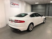 USED 2015 15 JAGUAR XF 2.2 D LUXURY 4d 163 BHP * PRIVACY * CLIMATE * NAV *  LEATHER TRIM * 17 INCH ALLOYS *