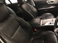 USED 2015 15 JAGUAR XF 2.2 D LUXURY 4d 163 BHP * PRIVACY * CLIMATE * NAV *  LEATHER TRIM * 17 INCH ALLOYS *