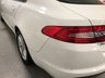 USED 2015 15 JAGUAR XF 2.2 D LUXURY 4d 163 BHP * PRIVACY * CLIMATE * NAV *  LEATHER TRIM * 17 INCH ALLOYS *