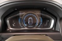 USED 2015 65 VOLVO XC60 2.4 D5 SE LUX NAV AWD 5d 217 BHP 